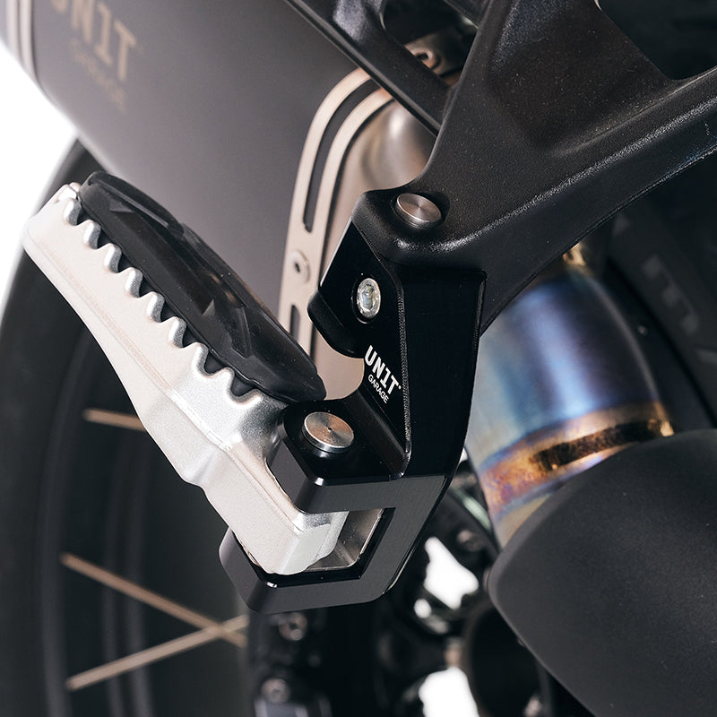 BMW R 1300 GS [2024–2026] - und ADV Sozius-Komfort-Kit mit abgesenkter Fußstütze