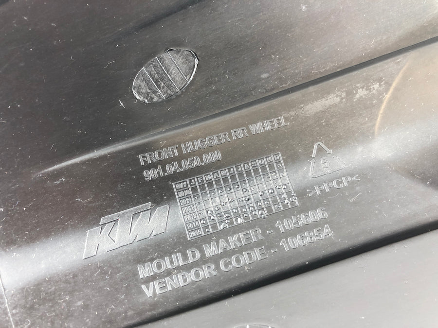 KTM Duke 125 [2011] - Rear wheel cover splash guard