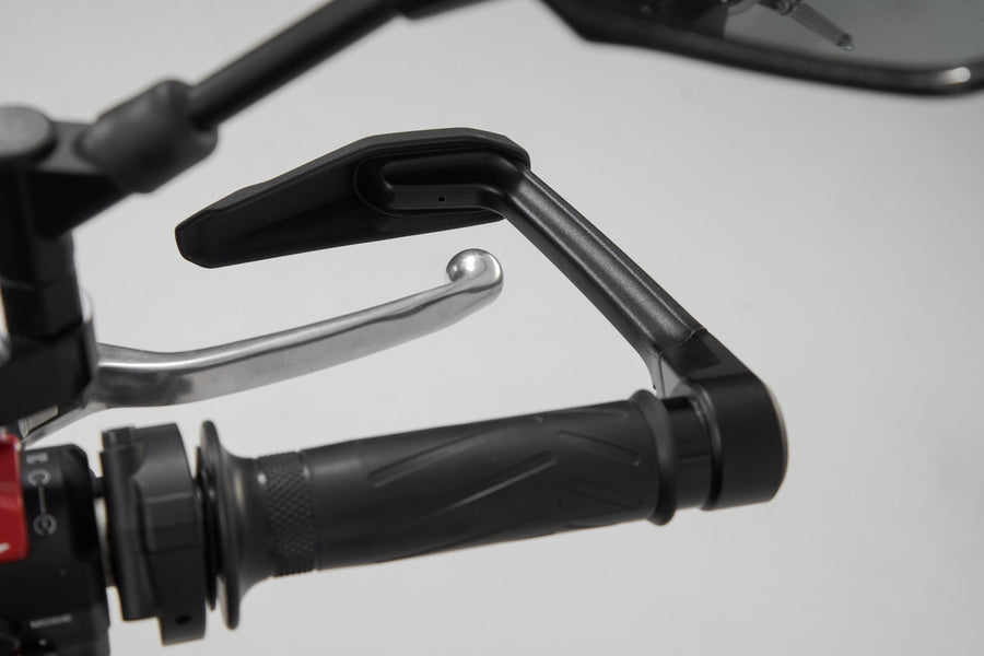 Yamaha MT 07 [2023-2024] - lever protector with wind deflector - picture 6