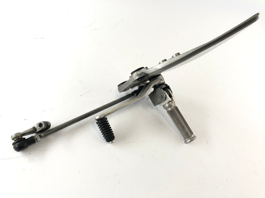 Suzuki Bandit GSF 1200 S WVA9 [2001] - Driver footrest left with holder and gearshift pedal