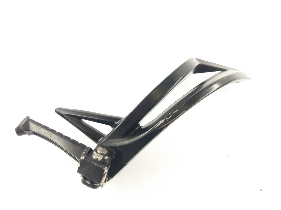 Triumph Speed ​​Triple 1050 515NJ [2006] - Passenger footrest holder and footrest right