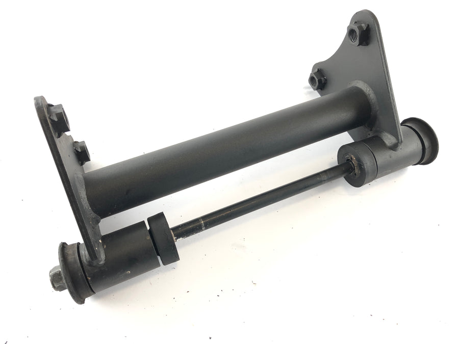 Kawasaki VN 900 Classic [2010] - Front engine mount
