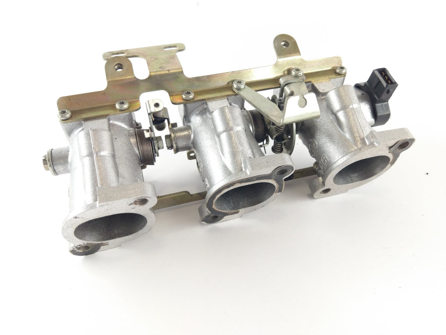 Triumph Sprint 955i RS T695 [2000] - Throttle body