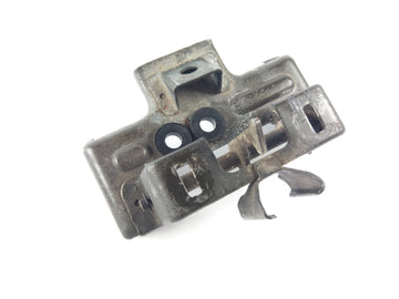 Yamaha V-Max 2WE - seat lock - 0