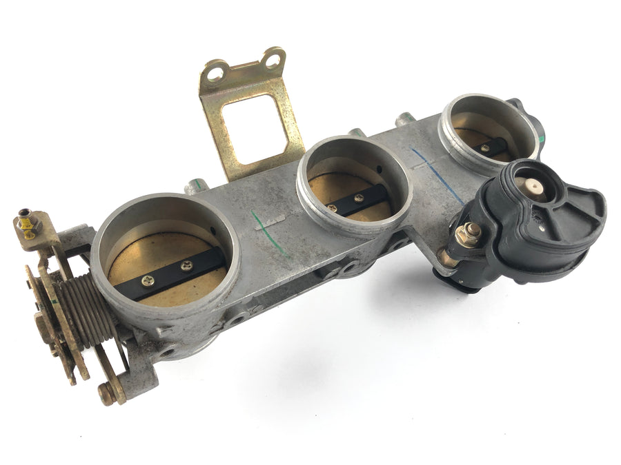 Triumph Daytona 955i T595N [2001] - Throttle body