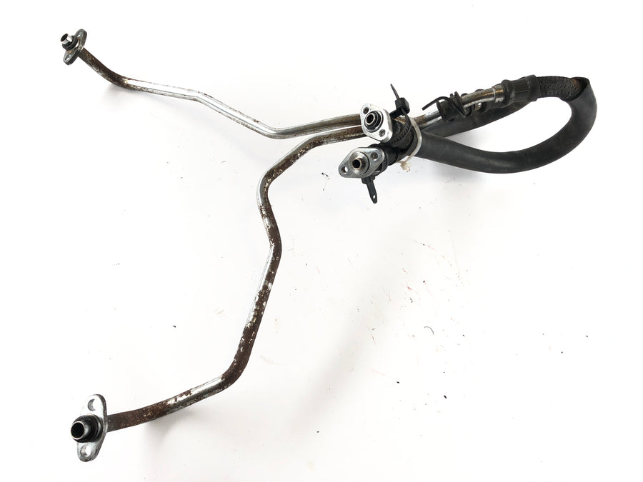 Honda VFR 750 F RC24 [1988] - Oil lines
