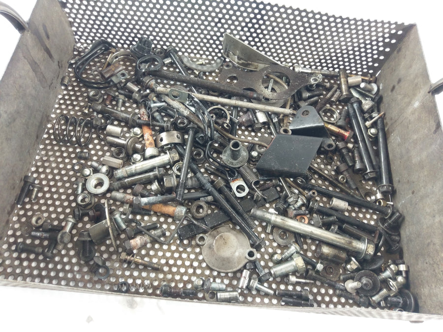 Suzuki GSF 400 GK75B Bandit [1991] - Screws and remaining parts