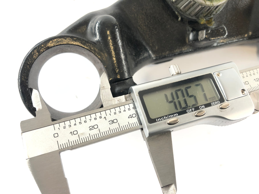 Honda ST 1100 SC26 Pan European [1990] - lower triple clamp