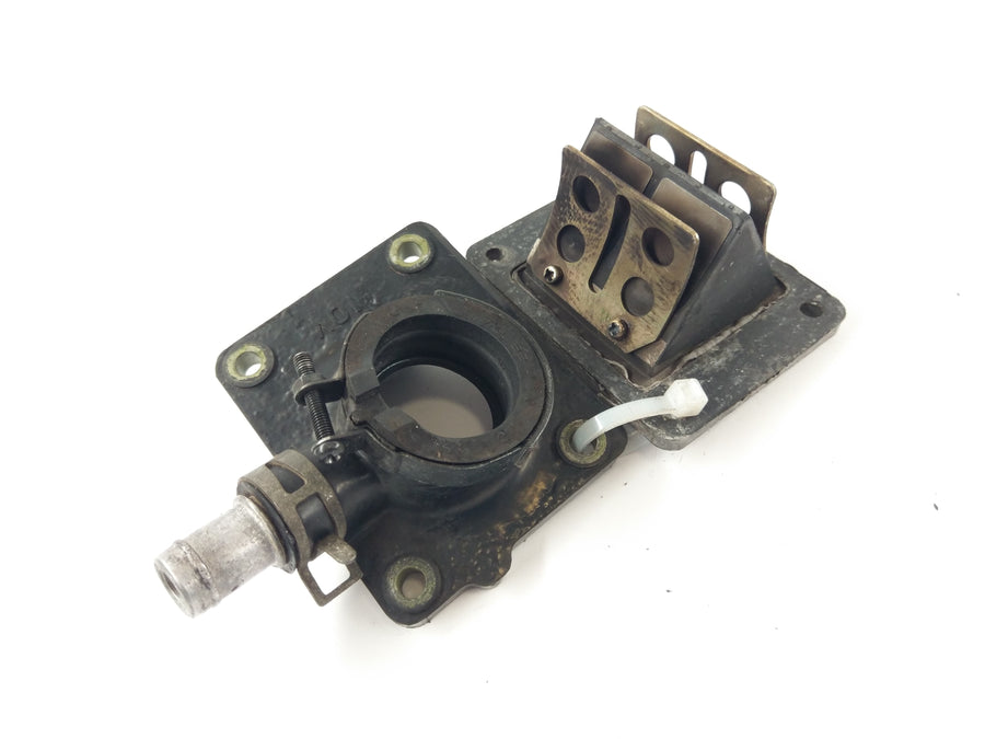 Yamaha DT 125 LC 10V [1982] - reed valve block with intake manifold