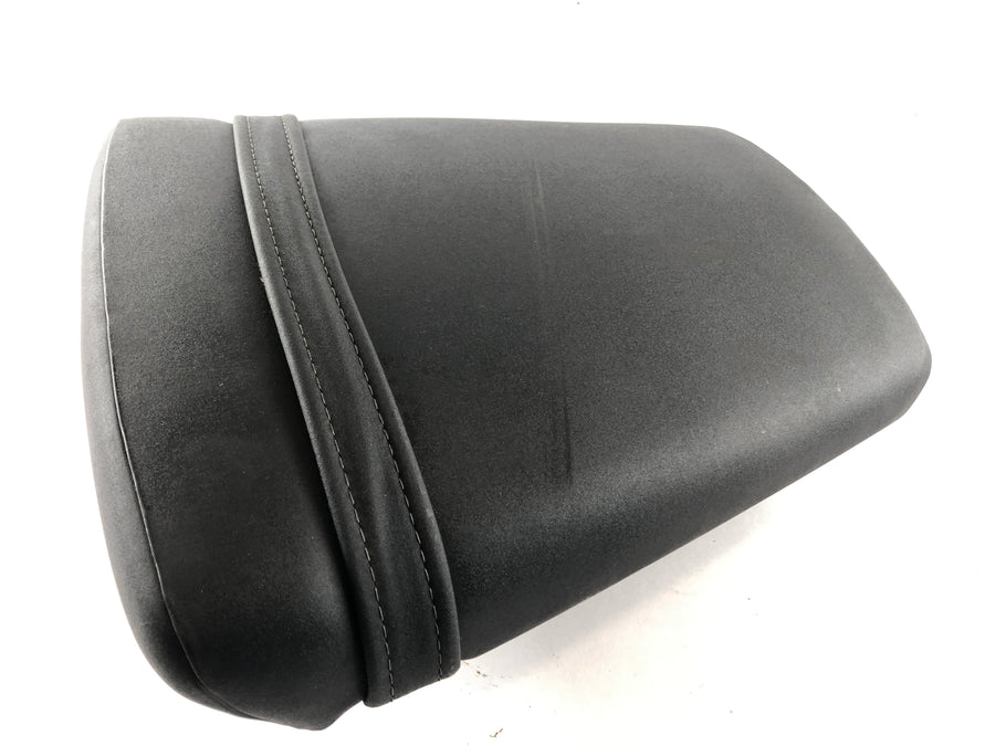 Yamaha YZF R6 RJ03 [2000] - Pillion seat