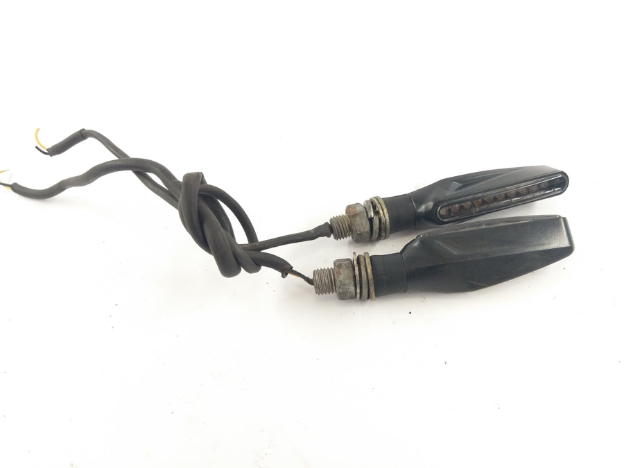 Triumph Daytona 955i T595N year 2001 - indicator LED set pair