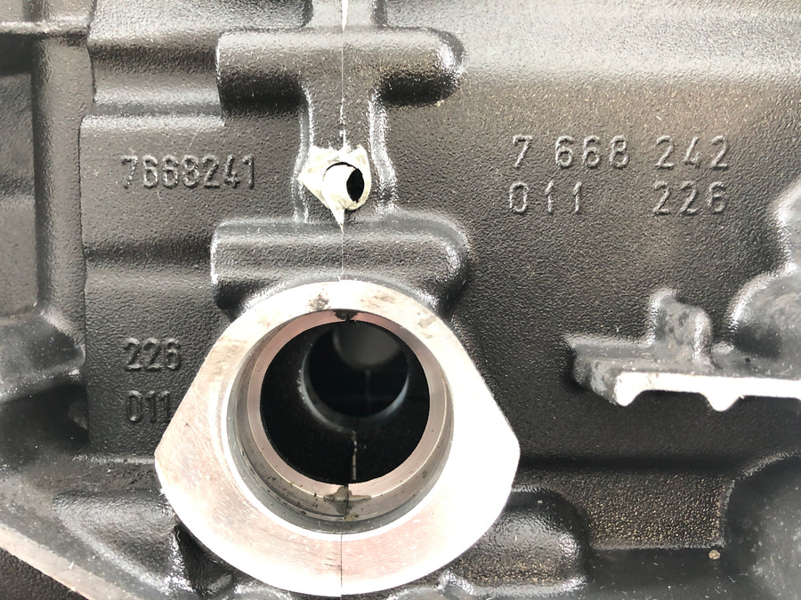 BMW R 1200 RT [2004] - Engine housing empty housing
