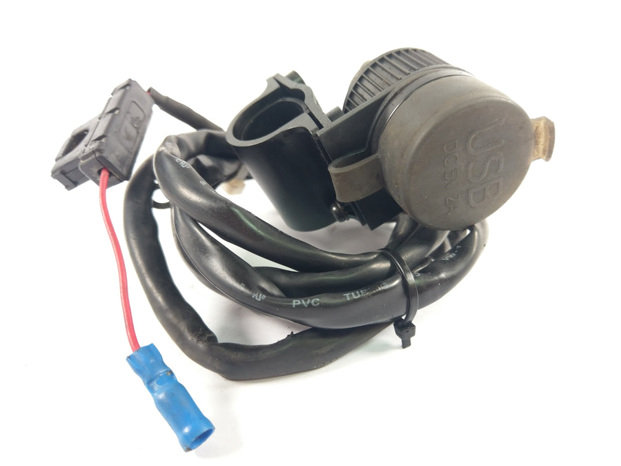 KTM 640 Adventure LC4 [2003] - USB socket