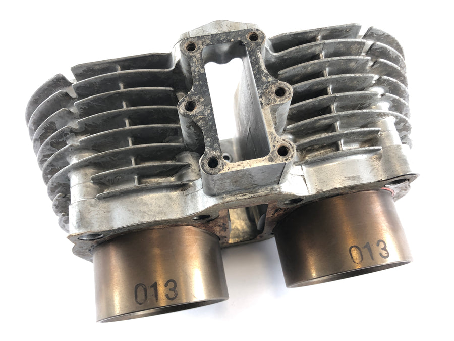 Yamaha XS 650 Type 447 [1975] - Cylinder with piston