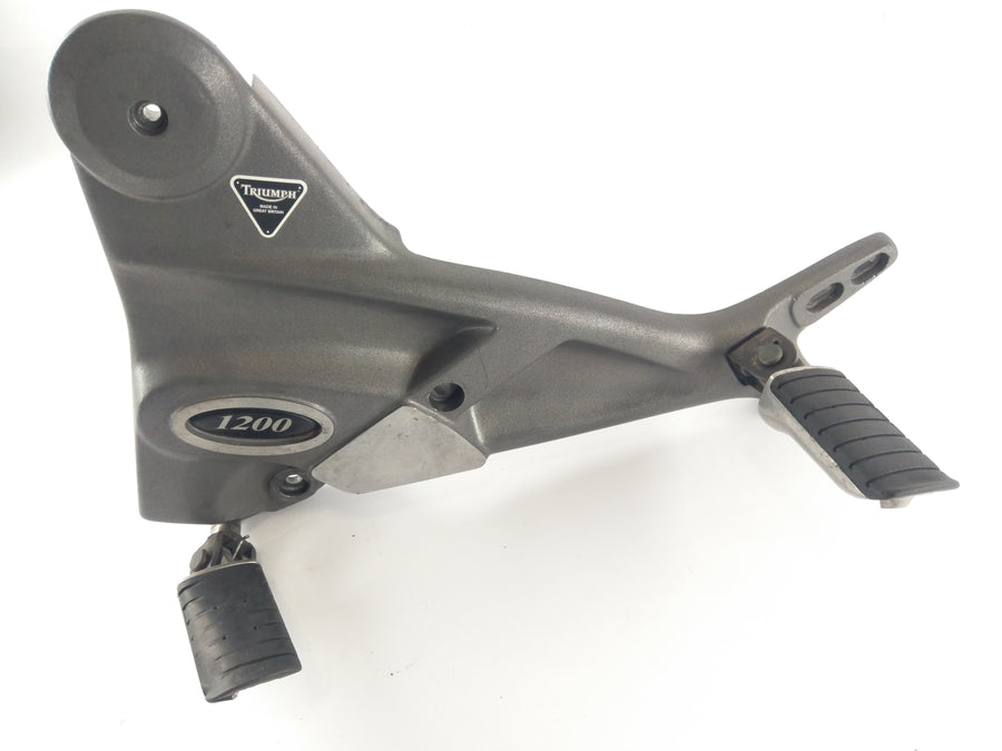 Triumph Trophy 1200 T300E [1996] - Footrest plate left
