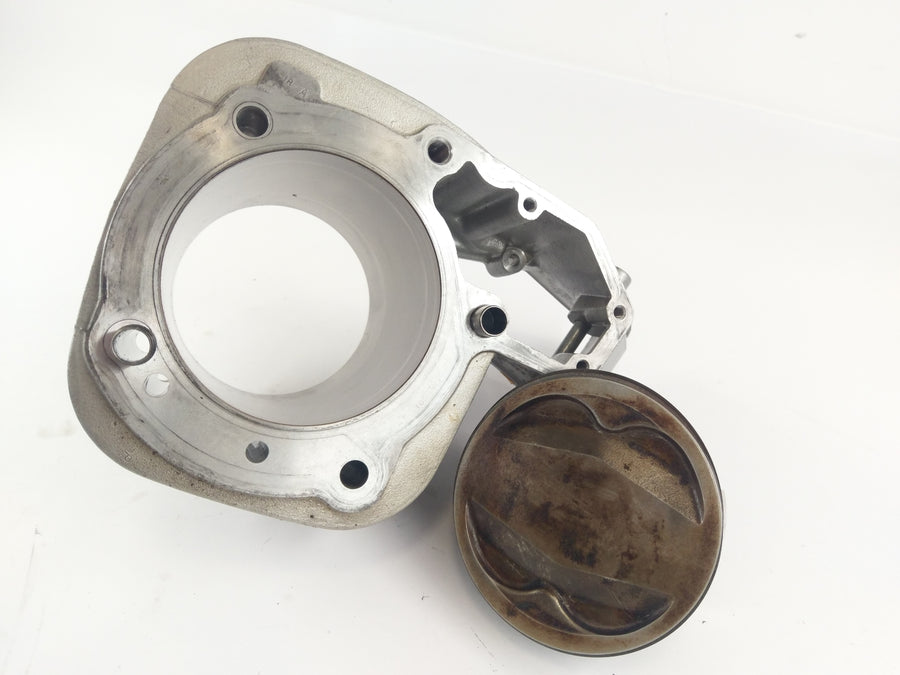 BMW R 1150 R R21 [2001] - Cylinder with piston