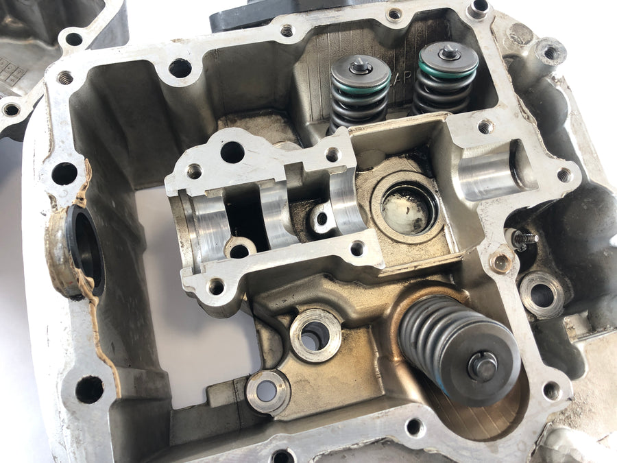 Suzuki VS 1400 Intruder VX51L [1996] - Cylinder head