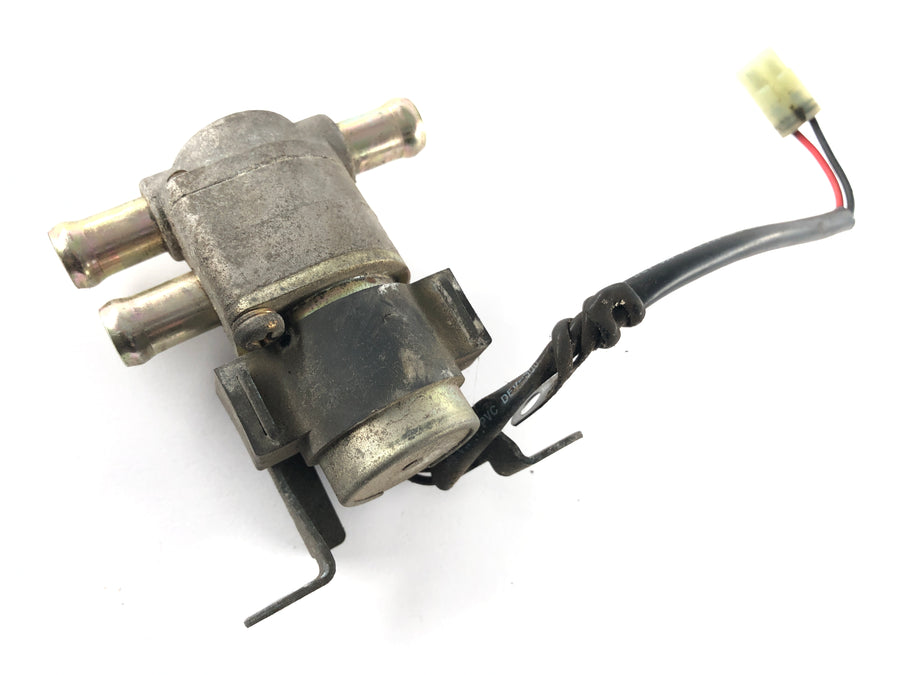Suzuki DL 1000 V-Strom [2006] - Secondary air valve