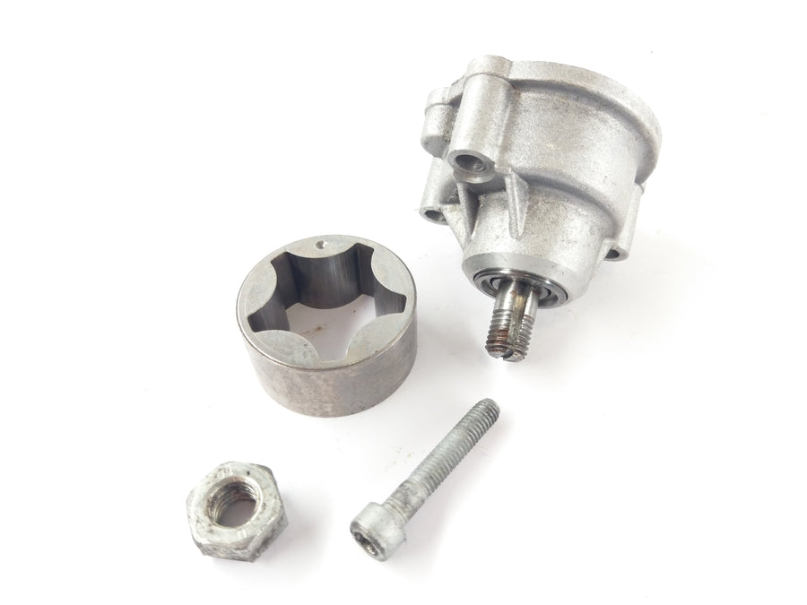 Moto Guzzi V7 Classic LW [2011] - Oil pump
