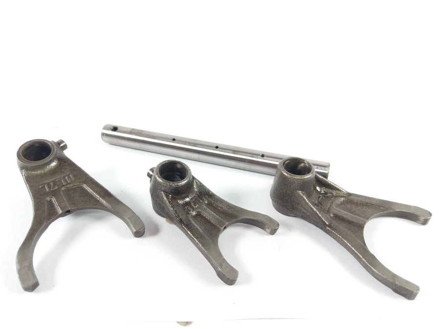 Honda VFR 750 F RC24 [1986] - Shift forks with shaft