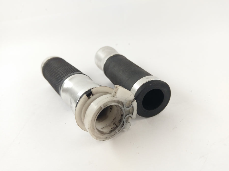 Suzuki GSF 1200 Bandit GV75A [1998] - Grips
