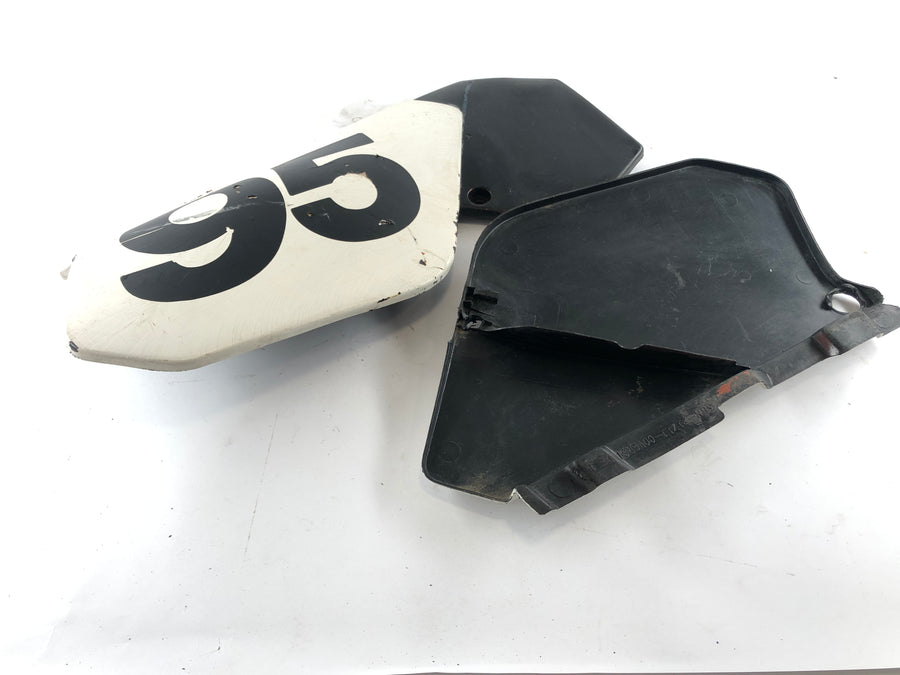 Yamaha DT 125 4BL [1997] - Rear fairing side panels left and right
