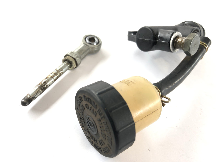 Ducati 888 Strada [1993] - rear brake pump