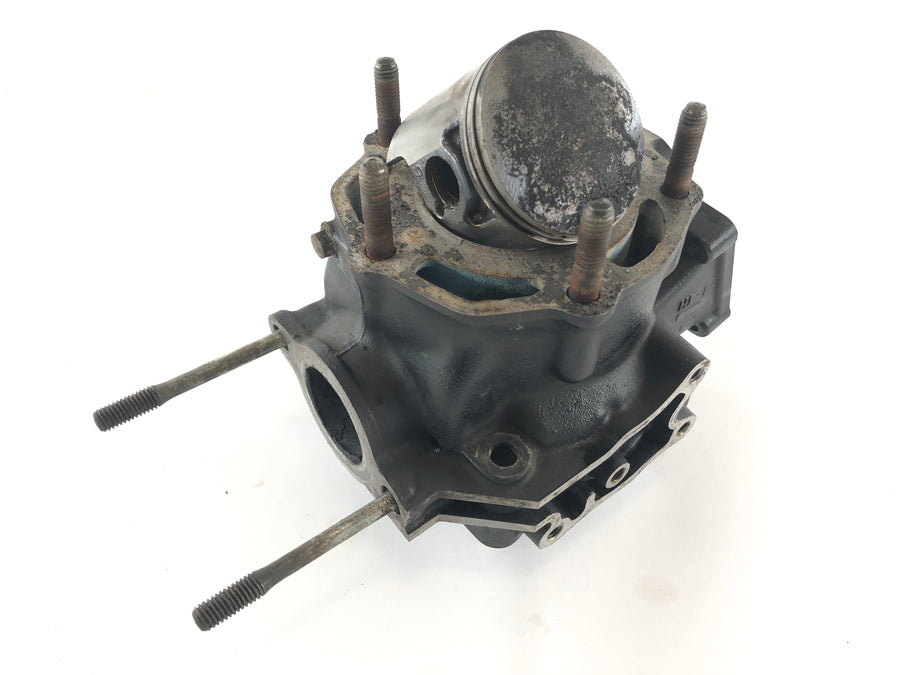 Honda NS 400 R NC19 [1985] - Cylinder left with piston
