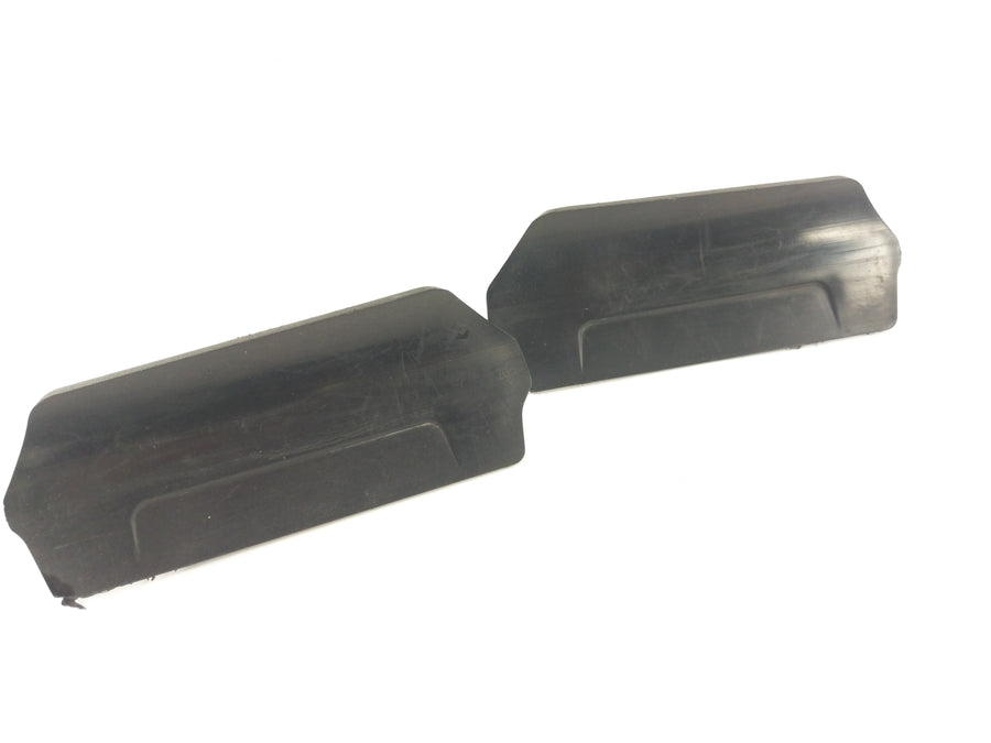 Triumph Speed ​​Triple 1050 515NJ [2006] - Front fender attachment