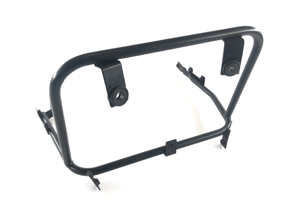 Triumph Daytona 1200 T300D [1995] - Oil cooler bracket