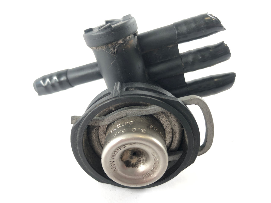 BMW R 1150 R R21 [2002] - fuel distributor