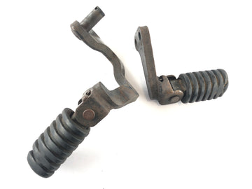 Yamaha XT 600 3TB [1991] - Footrests Driver footrests with holder