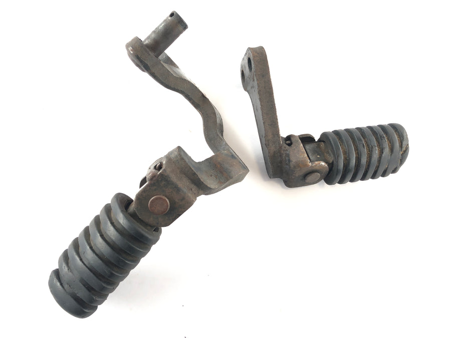 Yamaha XT 600 3TB [1991] - Footrests Driver footrests with holder